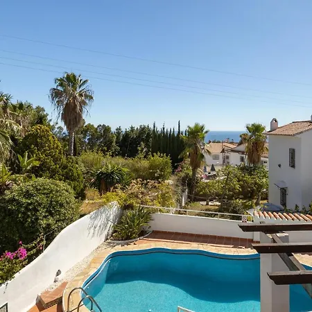 Detached villa large private pool Nerja